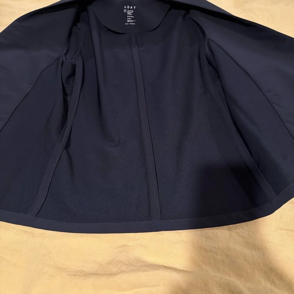 ÀDAY Navy Structured Blazer Size Small Sustainable Stretch Workwear Jacket - Picture 5 of 7